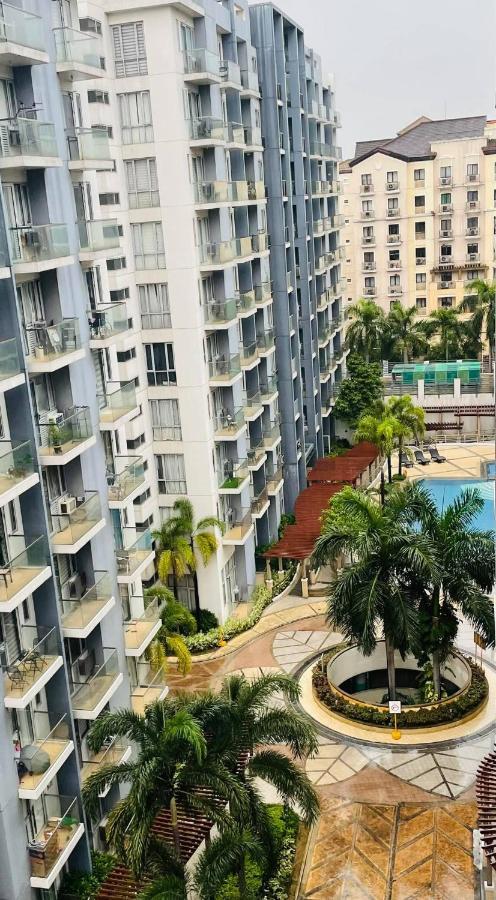 One Palm Tree Villas Short Walk Via Runway Manila Naia T3 Pasay Dış mekan fotoğraf