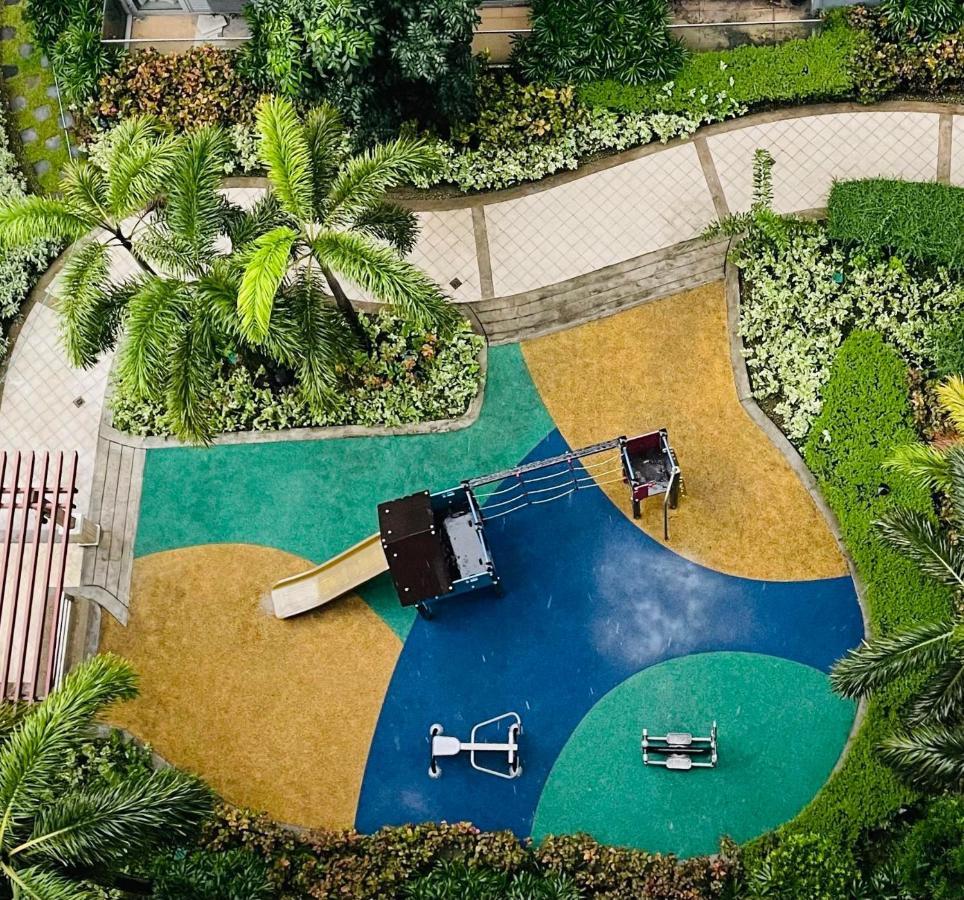 One Palm Tree Villas Short Walk Via Runway Manila Naia T3 Pasay Dış mekan fotoğraf