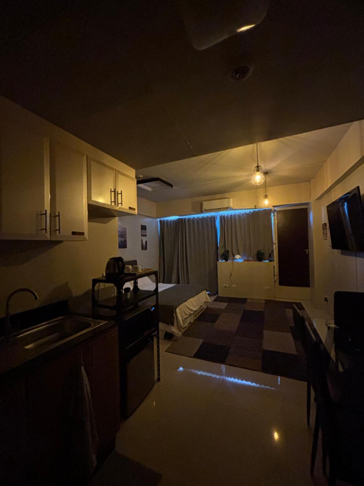 One Palm Tree Villas Short Walk Via Runway Manila Naia T3 Pasay Dış mekan fotoğraf
